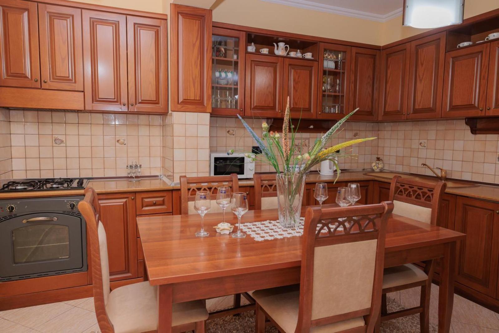 Heart Of Tirana Villa Экстерьер фото