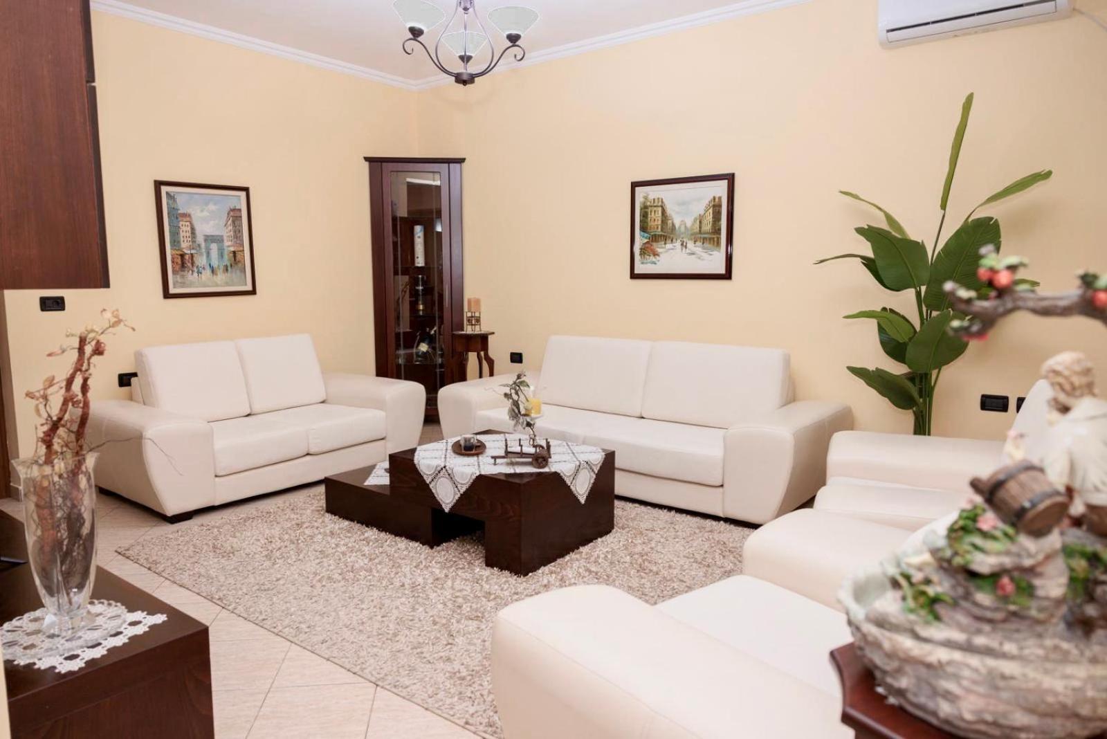 Heart Of Tirana Villa Экстерьер фото